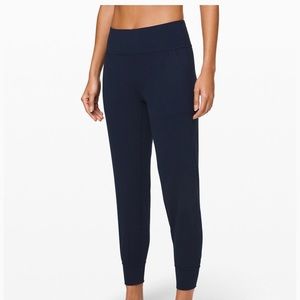 Lululemon Align Joggers 28"